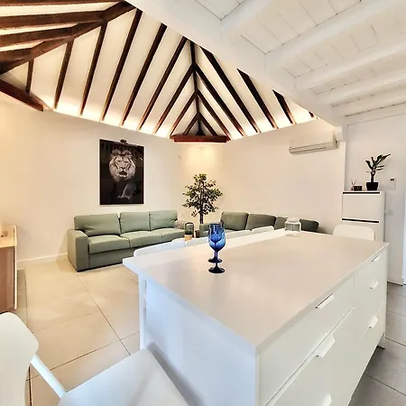 Casa Apartment *